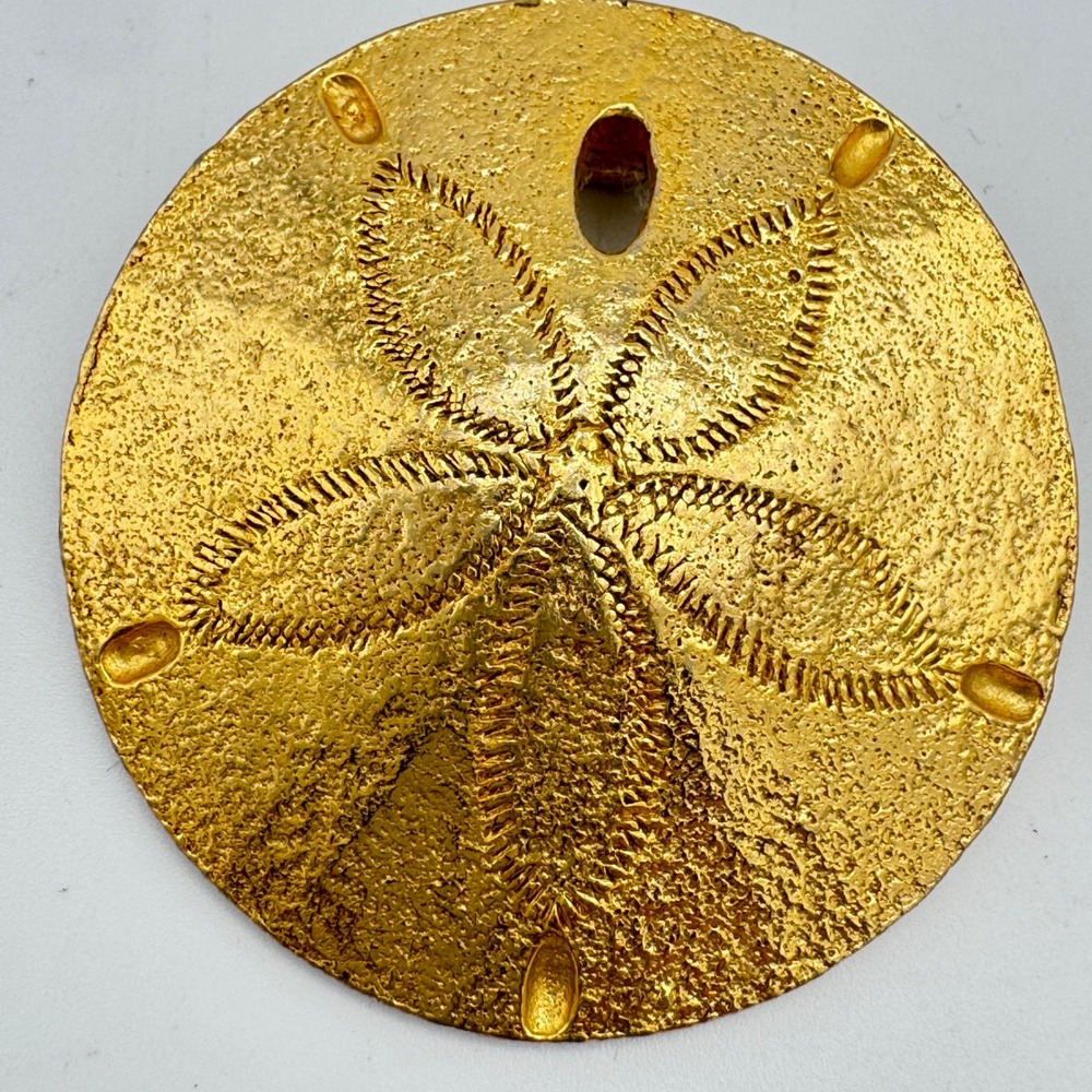 Mimi di N 1974‎ Vintage Gold Tone Sand Dollar Pendant Signed Iconic Designer 70s